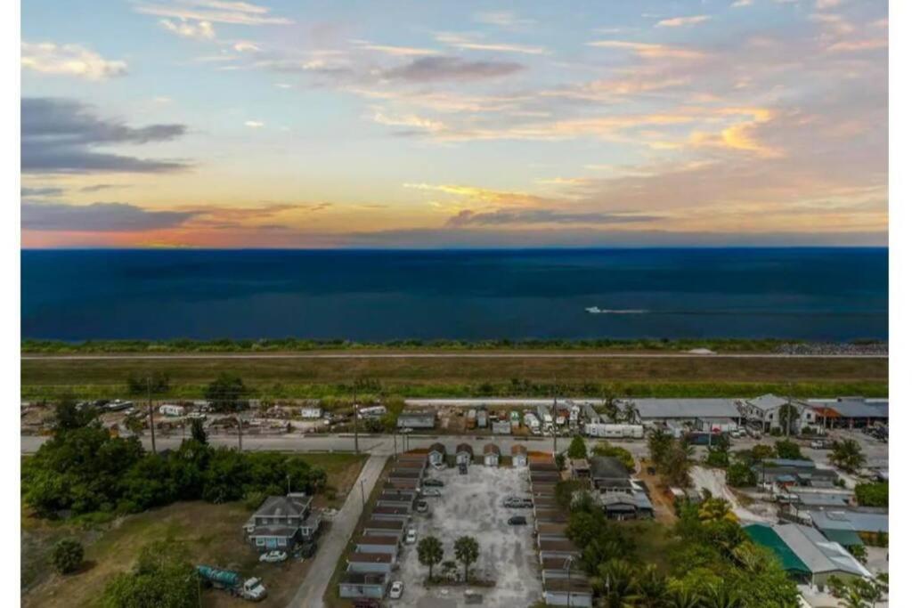Inviting Oasis - Cozy, Spotless, And Comfortable Room Pahokee Zewnętrze zdjęcie