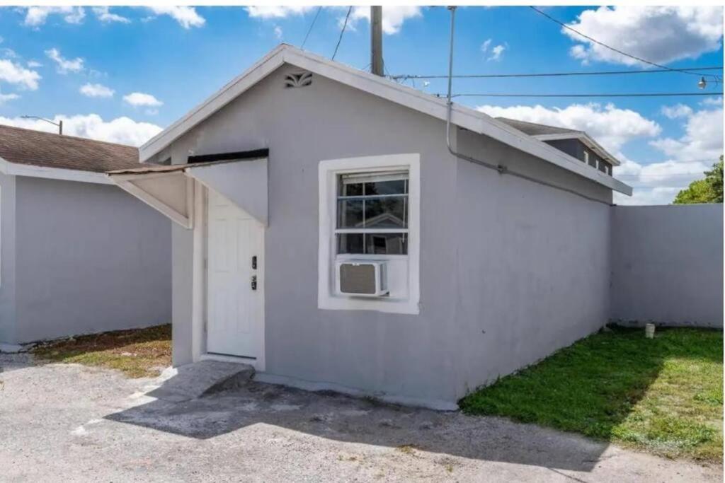 Inviting Oasis - Cozy, Spotless, And Comfortable Room Pahokee Zewnętrze zdjęcie